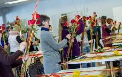 The first class performance presented Saint George's day roses