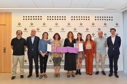 Los ganadores de los premios con los miembros del jurado