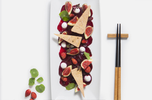 Carpaccio de remolatxa amb figues i foie-micuit - Vakuum Mercabarna